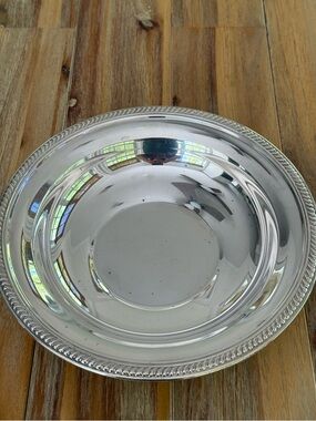 Vintage FB Rogers Silver Plated Round Serving Bowl